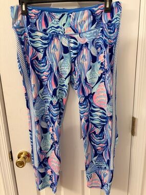 Lilly Pulitzer Blue & Pink Shell-Print Performance Midi Leggings